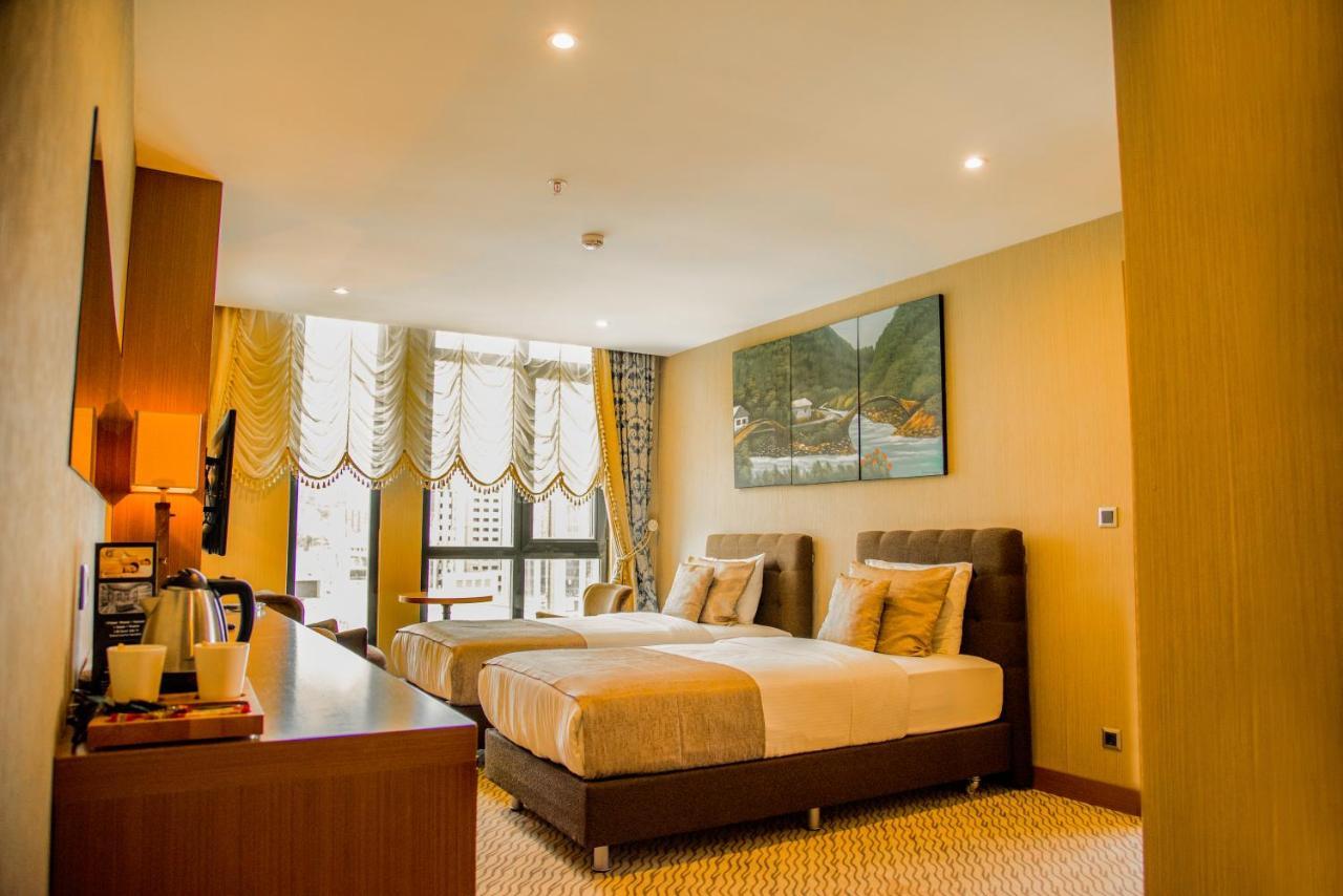 โรงแรมอาเซเลีย ทรับซอน ภายนอก รูปภาพ